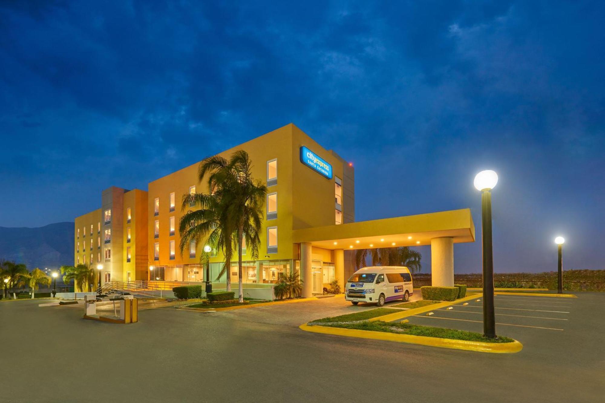 City Express By Marriott Monterrey Santa Catarina Santa Catarina  Zewnętrze zdjęcie
